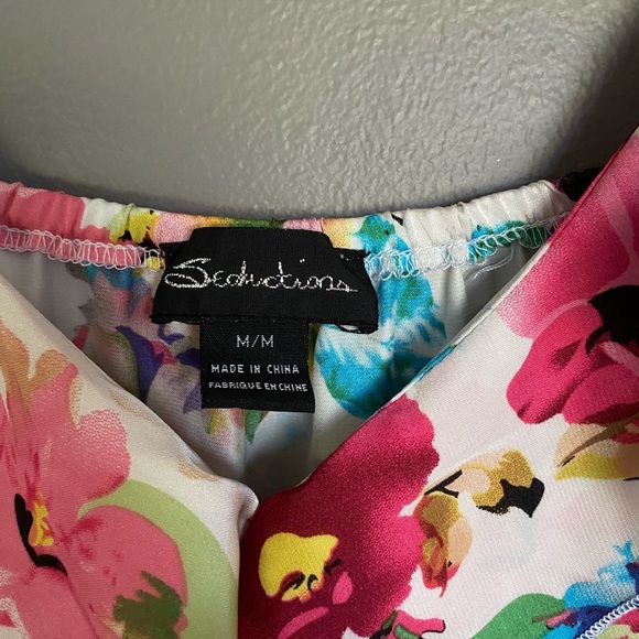 Floral Tank - Picture 2 of 3